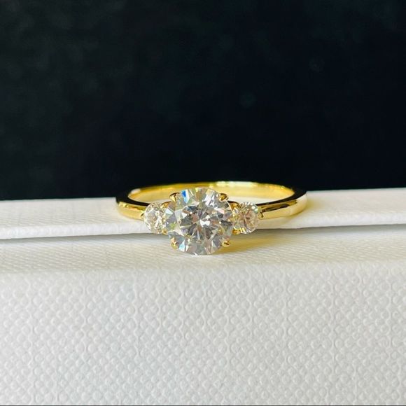 Yellow Gold Three Stone Promise RING 7 - Picture 3 of 6